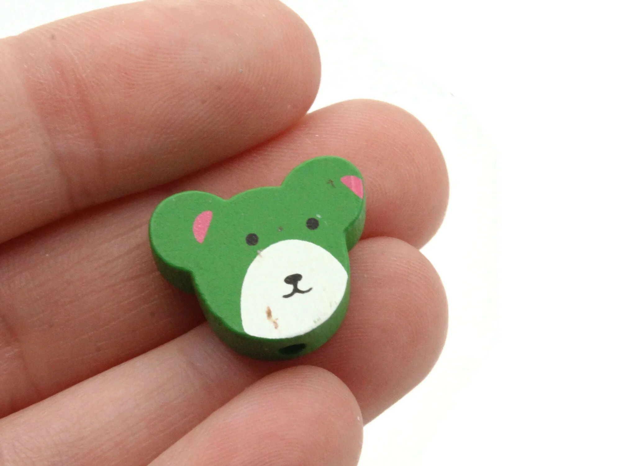 12 15mm Green Wooden Teddy Bear Beads