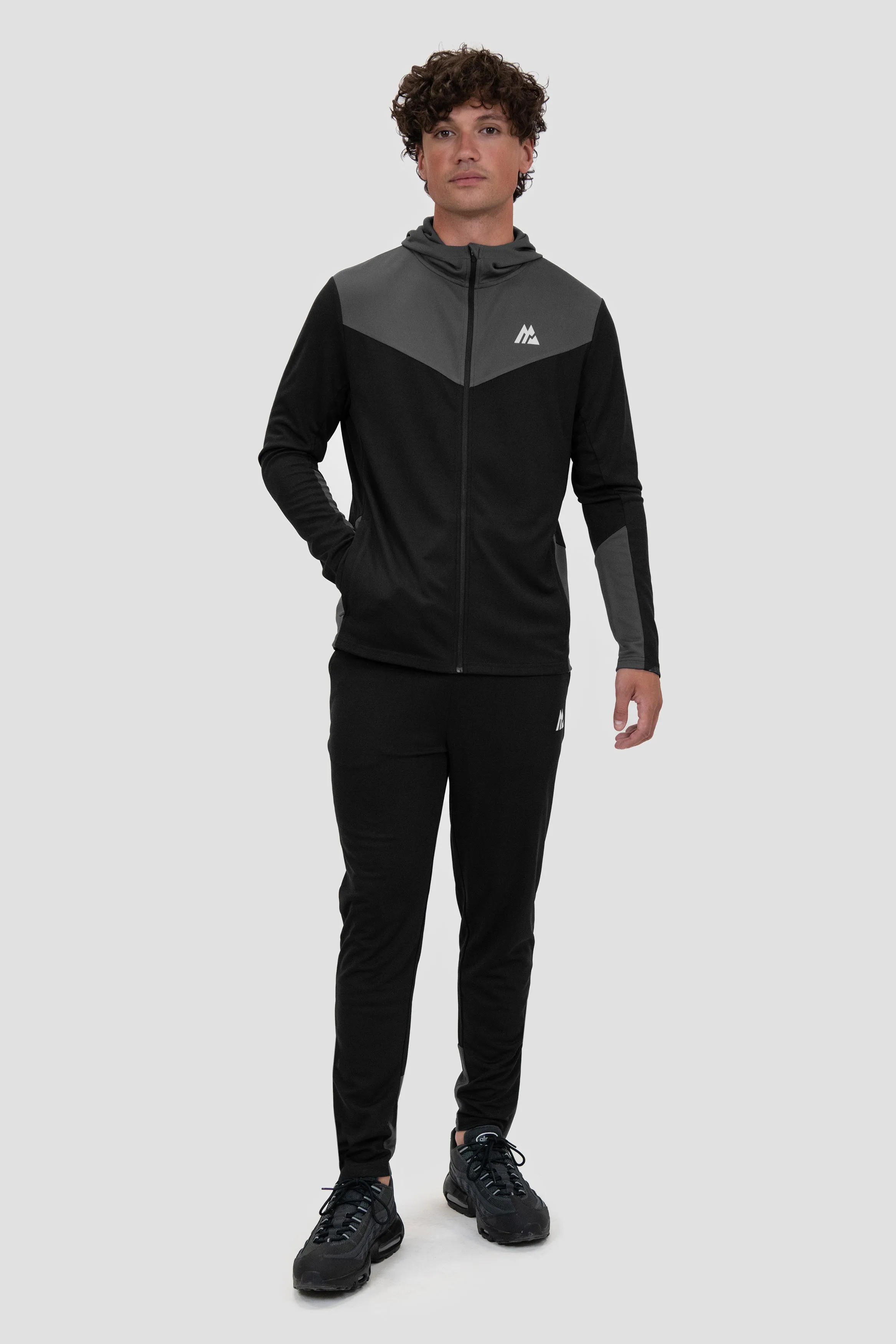 Agility Tracksuit - Black/Asphalt