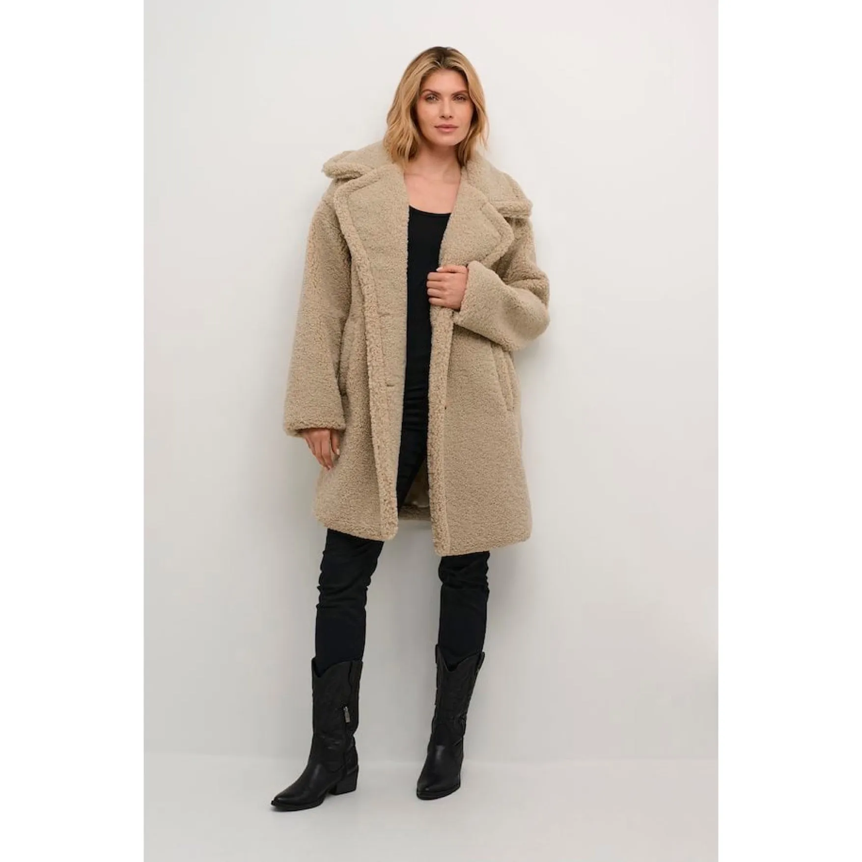 Cream Thyra Coat