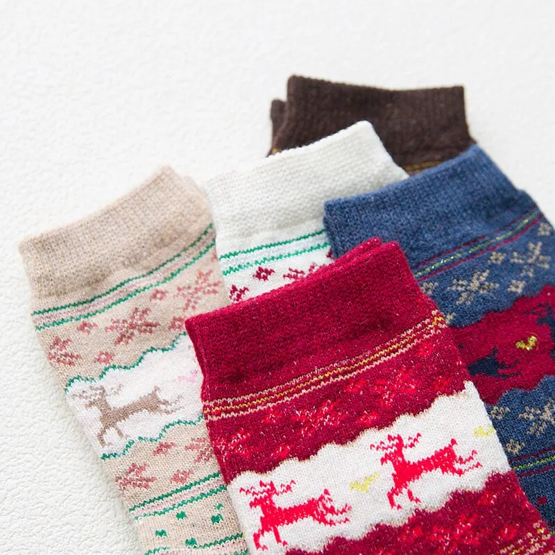 HSS Brand Thicken Women Christmas Socks Warm Rabbit Wool Winter Sock High Quality Cotton Casual Fawn Snowflake Pattern socks