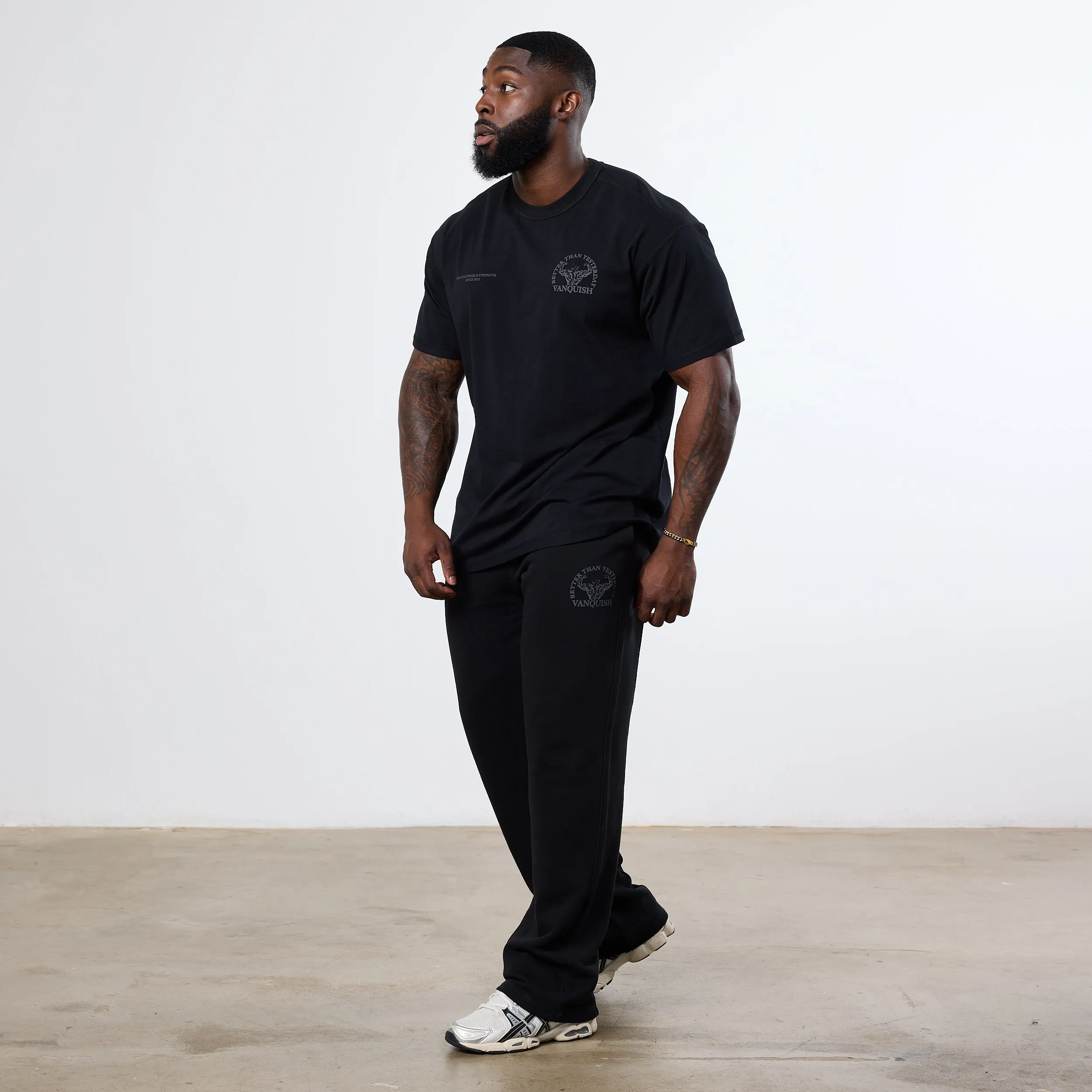 Vanquish Black Unconquerable Strength Straight Leg Sweatpants