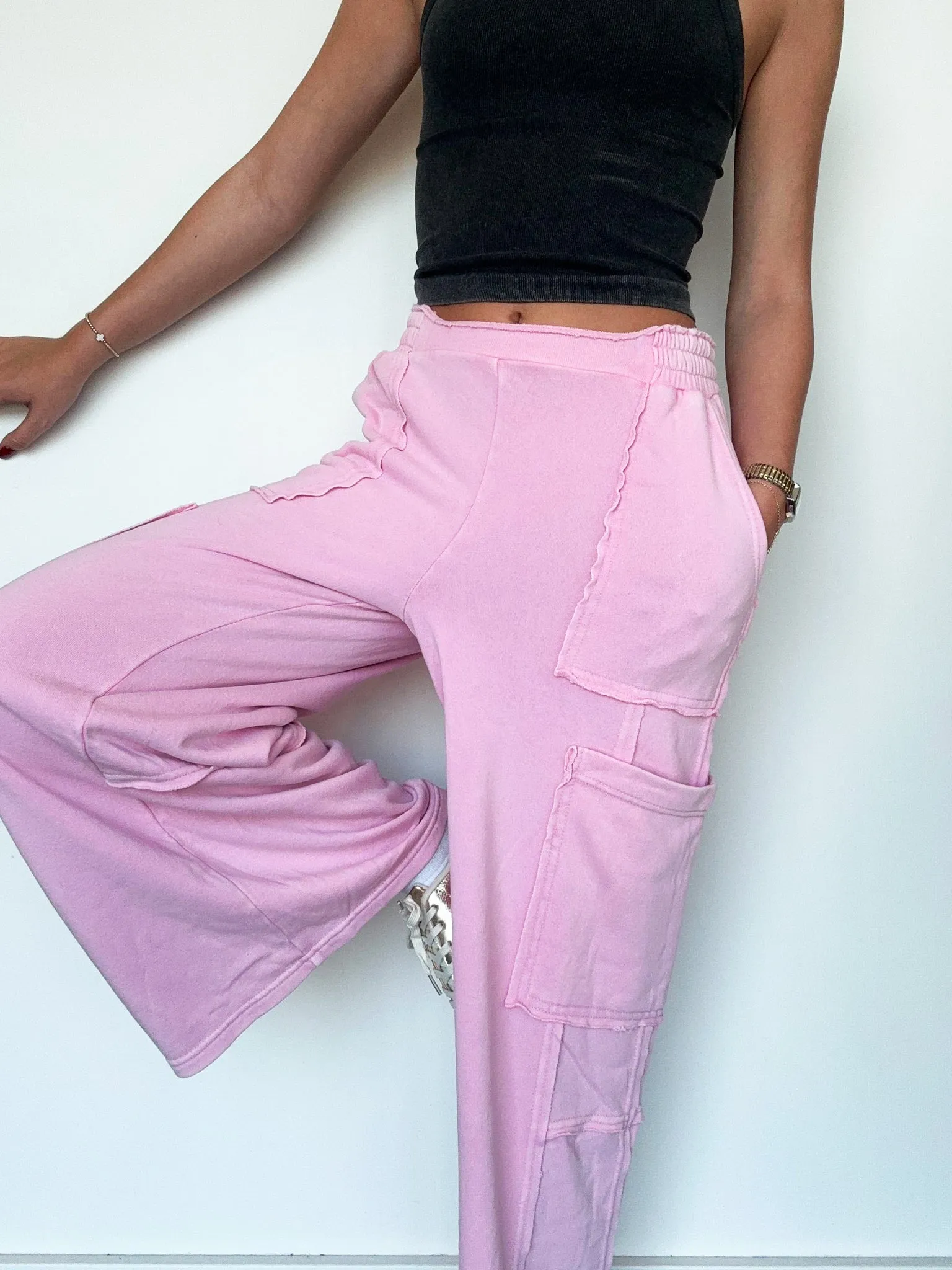 Wide Leg Cargo Sweatpants- Pink