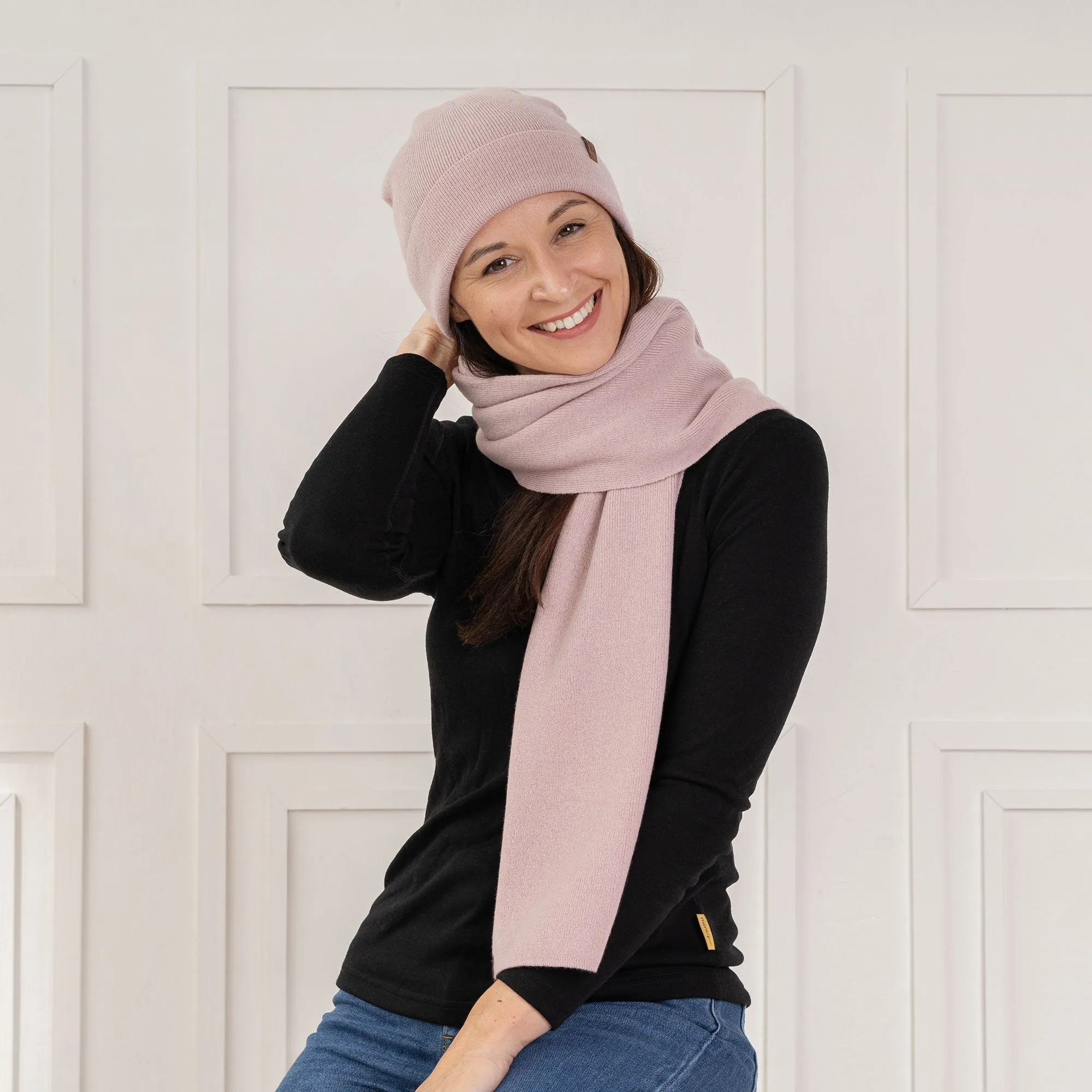 Women's Knit Beanie & Scarf 2-Piece Cashmere Blend